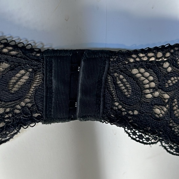 WACOAL All Dressed Up Black W/ Lace Inserts T-Shirt Bra STYLE‎ 853166 Sz 38D - Picture 12 of 17
